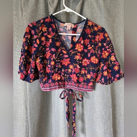 Band of Gypsies Cropped Top Womens Large Floral Flare Short Sleeve Open Back Tie - Picture 1 of 6